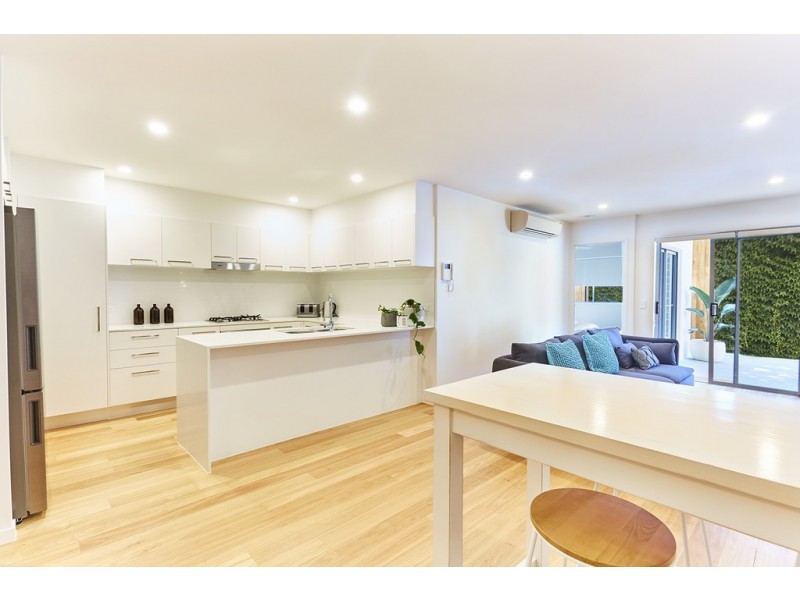 4/13 Fenton St, Fairfield QLD 4103