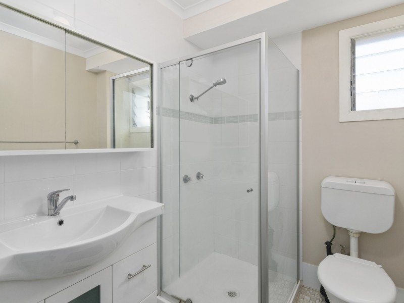 1/47 Coolangatta Rd, Kirra QLD 4225