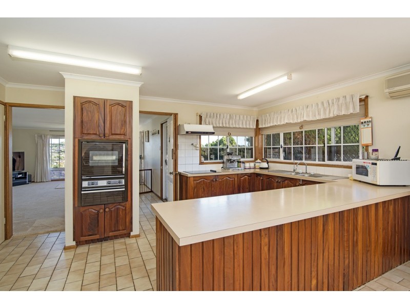 33 Birnam Ave, Banora Point NSW 2486