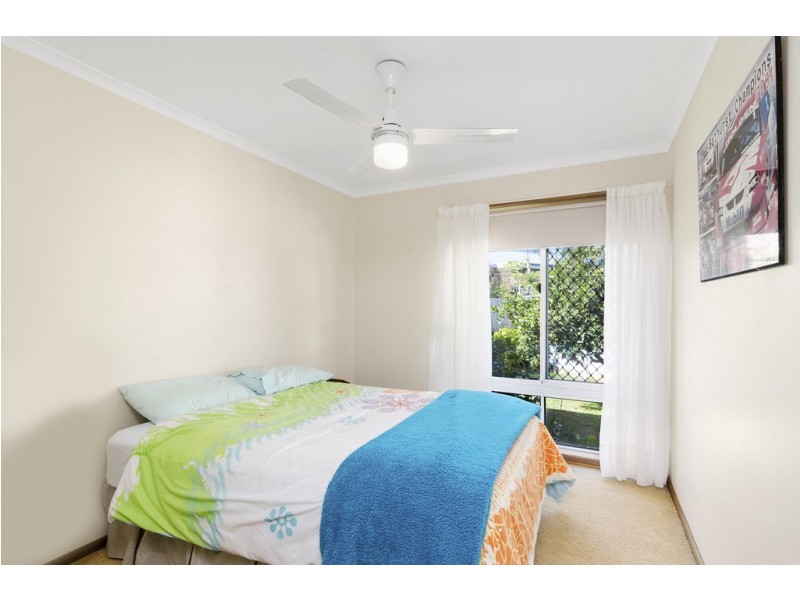 33 Birnam Ave, Banora Point NSW 2486