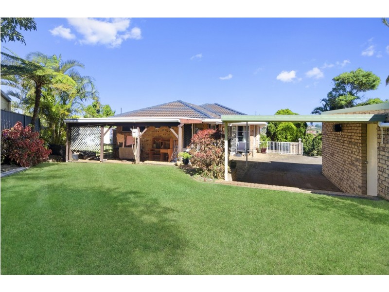 33 Birnam Ave, Banora Point NSW 2486