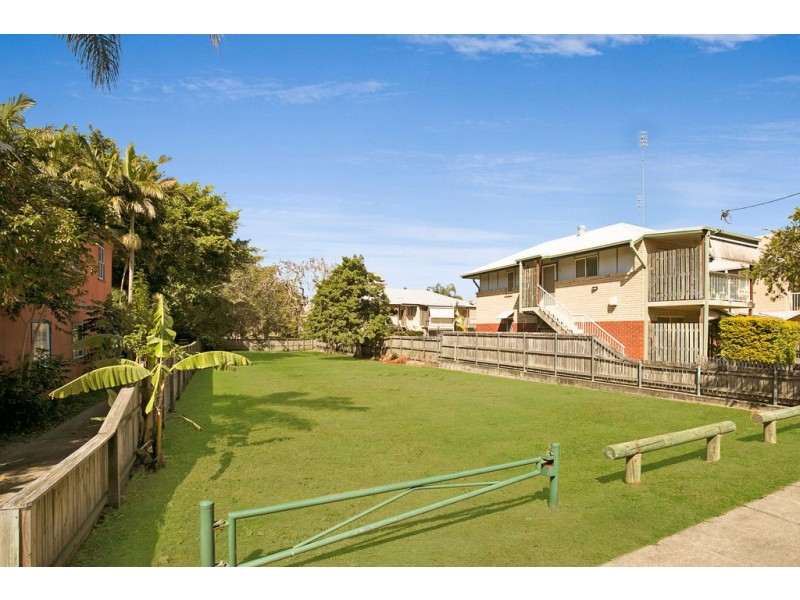 62 Dutton Street, Coolangatta QLD 4225