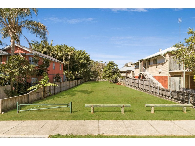 62 Dutton Street, Coolangatta QLD 4225