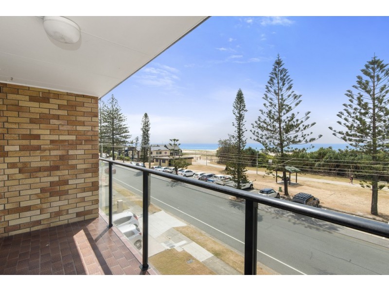 9/20 Pacific Parade, Bilinga QLD 4225