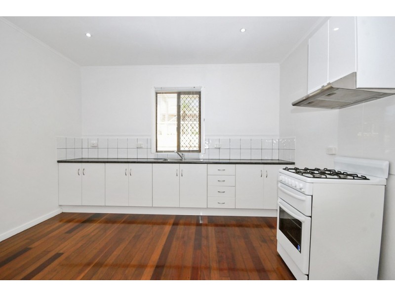 2/70 Stapylton Street, Coolangatta QLD 4225