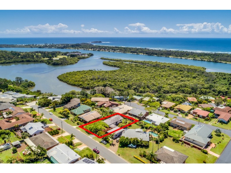 14 Seaview Rd, Banora Point NSW 2486
