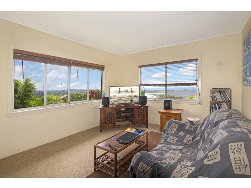 14 Seaview Rd, Banora Point NSW 2486