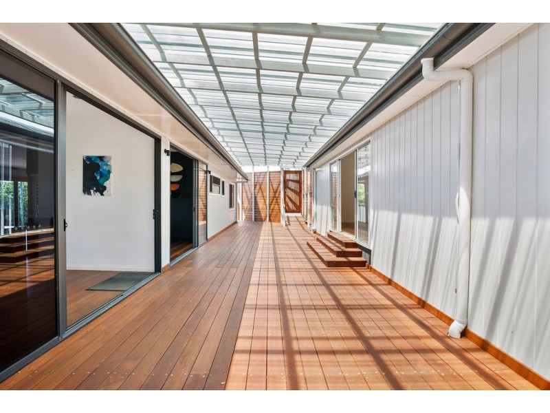 33 Kennedy Dr, Tweed Heads NSW 2485