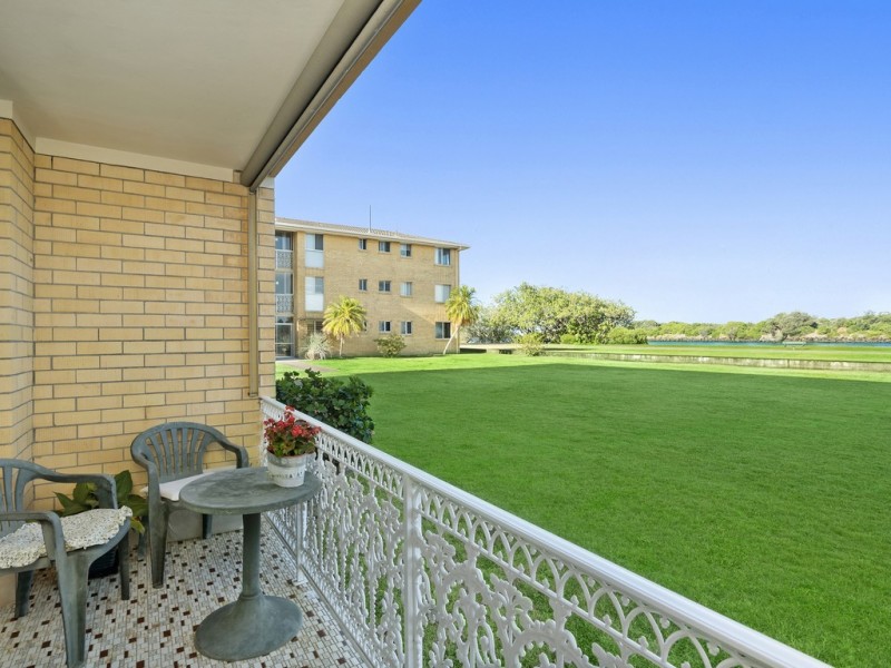 2/21 Ivory Crescent, Tweed Heads NSW 2485