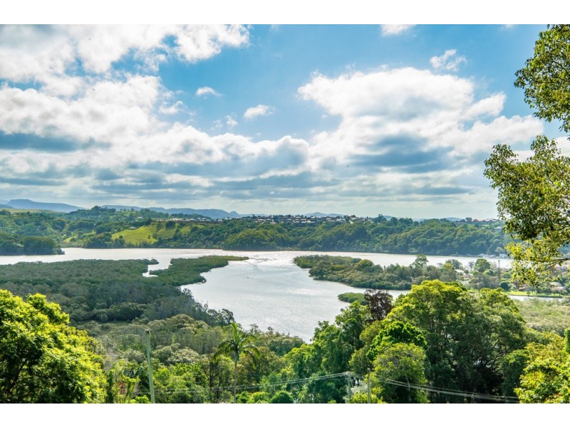 29 Lakeview Parade, Tweed Heads South NSW 2486