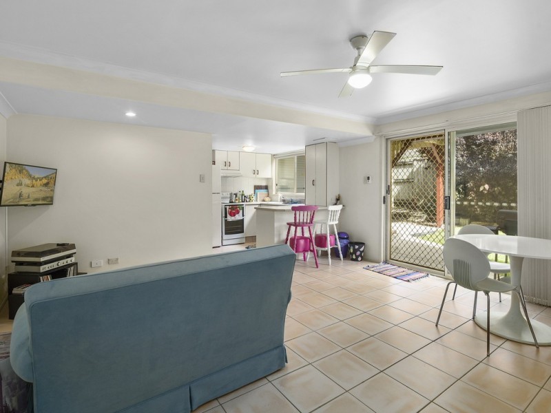 81 Dutton Street, Coolangatta QLD 4225