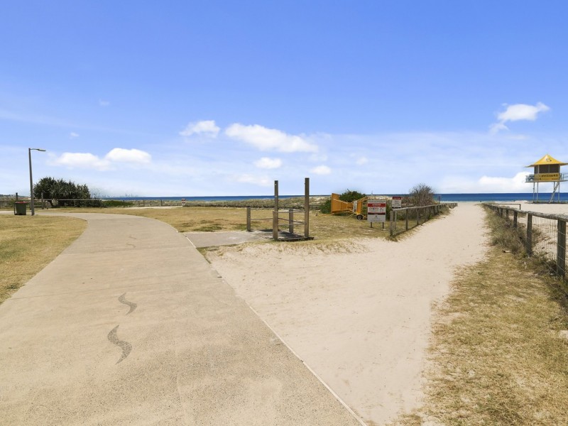 3/4 Lord Street, Coolangatta QLD 4225