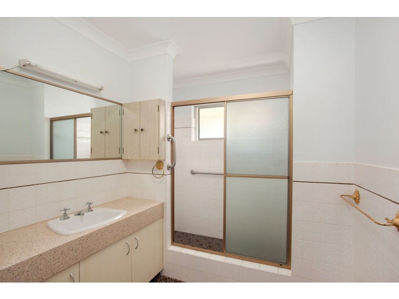 6/15 Tweed Street, Coolangatta QLD 4225