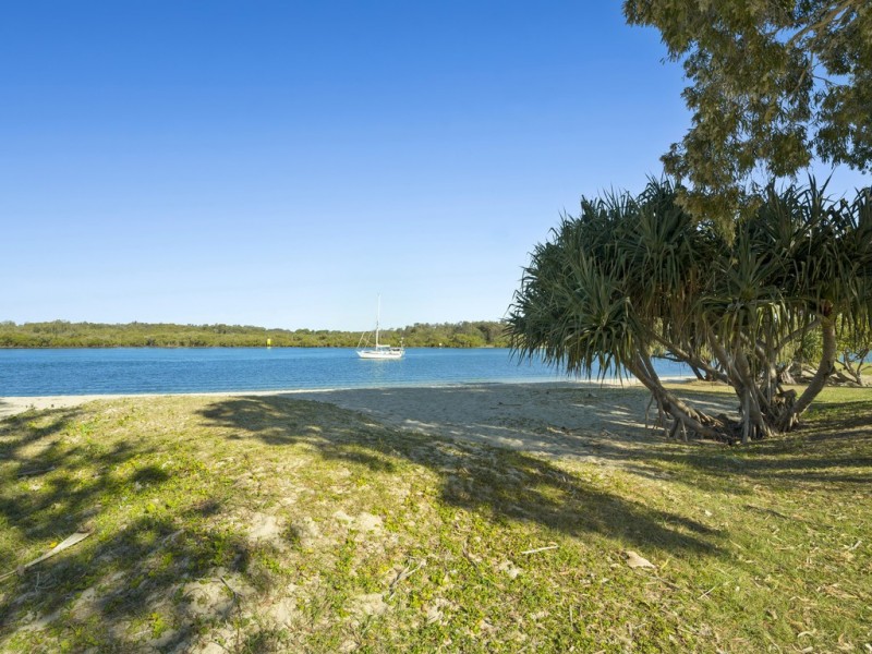 11/1 Harbour Dr (Figtree Gate Anchorage Island), Tweed Heads NSW 2485
