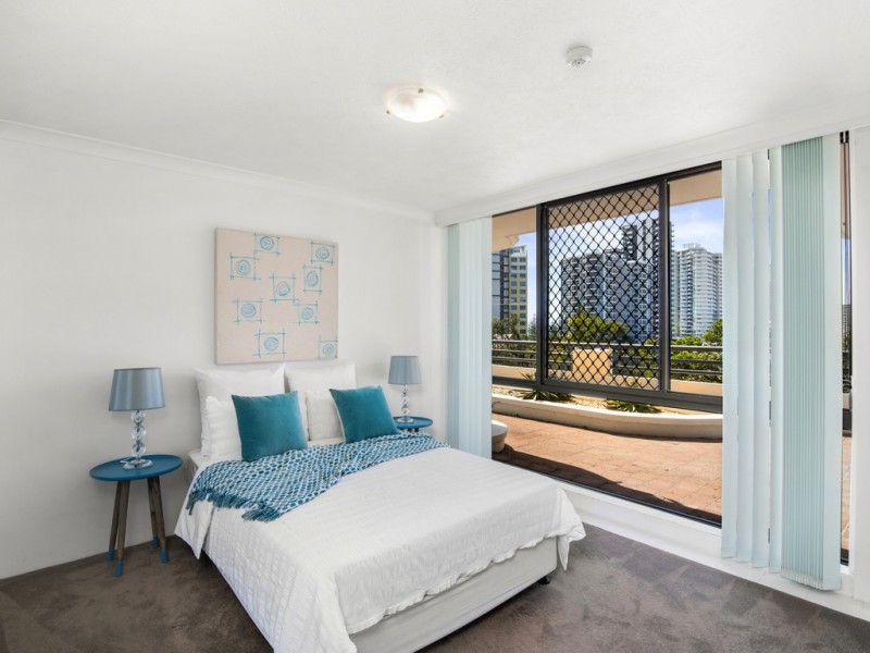 2/23 Garrick Street, Coolangatta QLD 4225