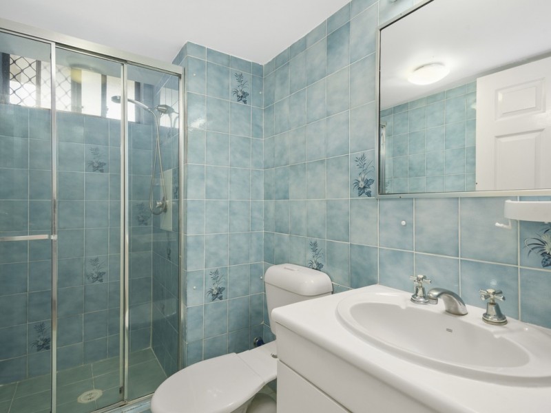 2/23 Garrick Street, Coolangatta QLD 4225