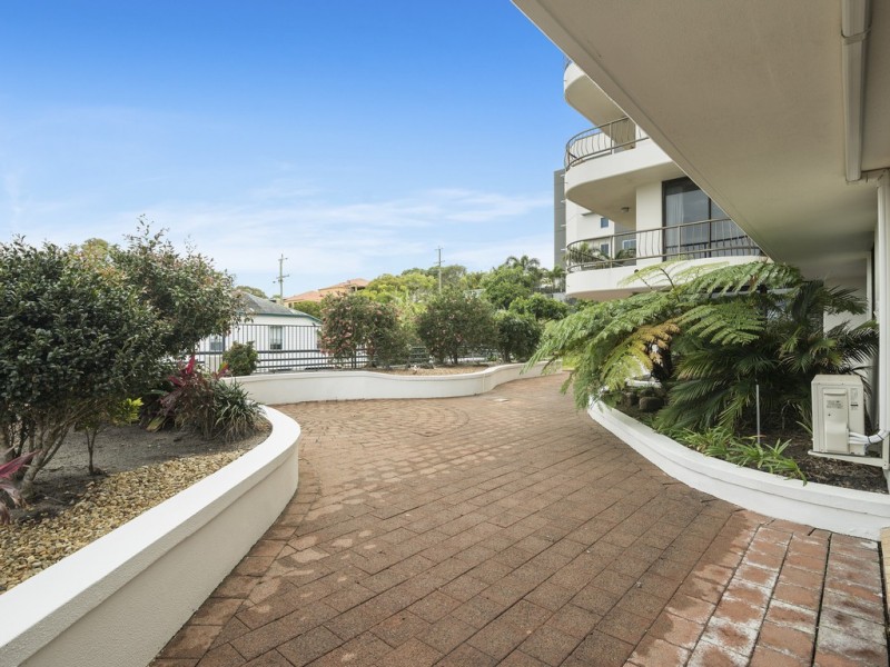2/23 Garrick Street, Coolangatta QLD 4225
