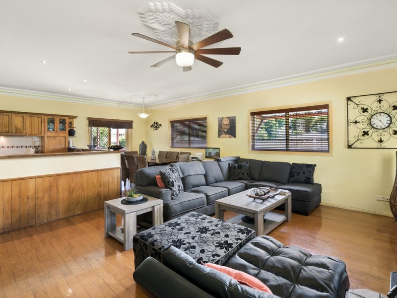 81 Dutton Street, Coolangatta QLD 4225