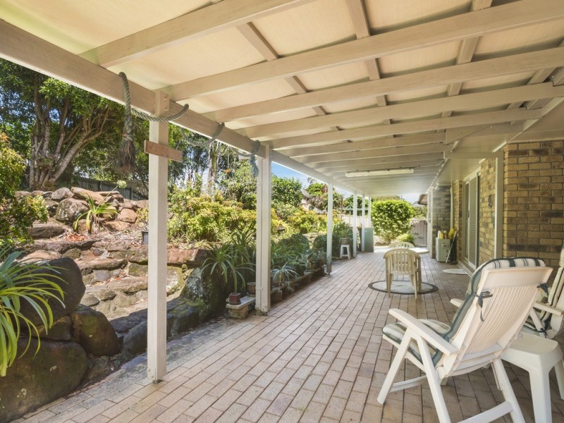 6 Bonny Glen Place, Banora Point NSW 2486
