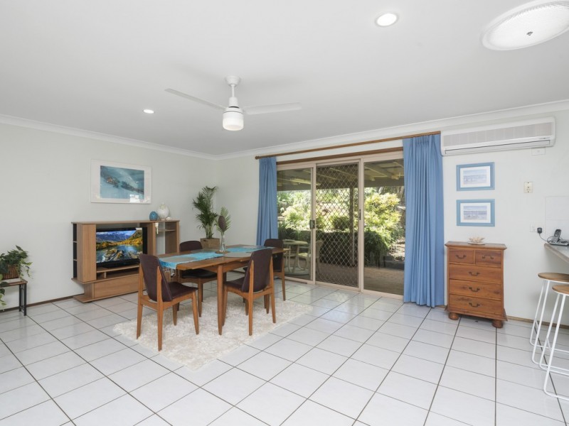 6 Bonny Glen Place, Banora Point NSW 2486