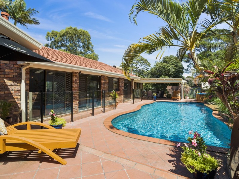 1 Coolabah Court, Banora Point NSW 2486