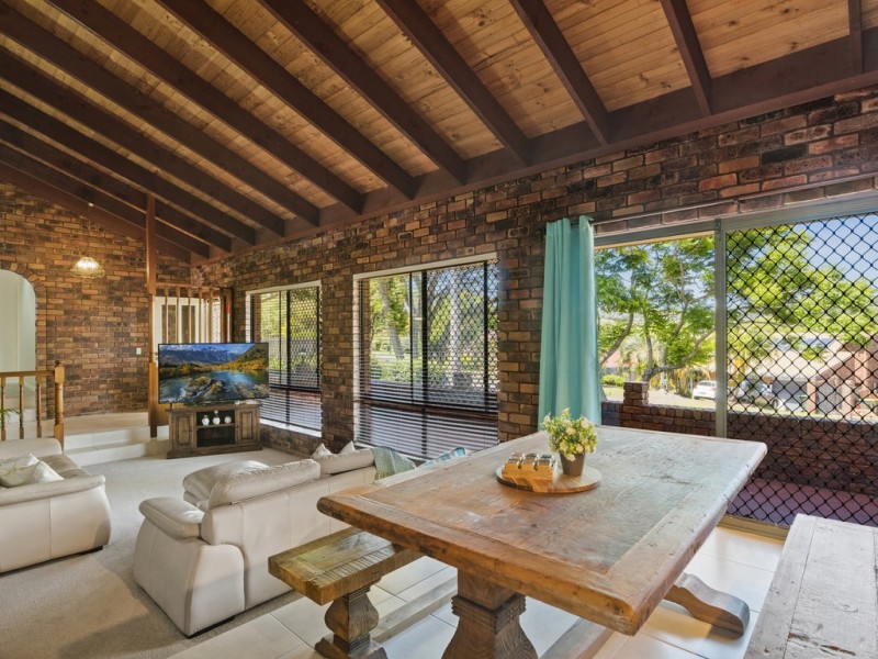 1 Coolabah Court, Banora Point NSW 2486