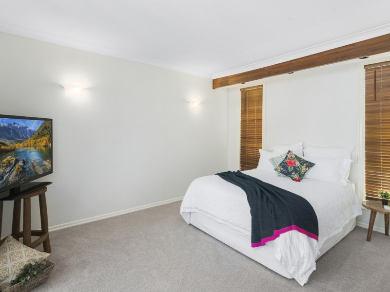 1 Coolabah Court, Banora Point NSW 2486