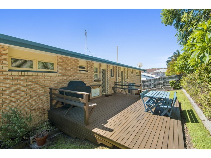 38 Miles St, Coolangatta QLD 4225