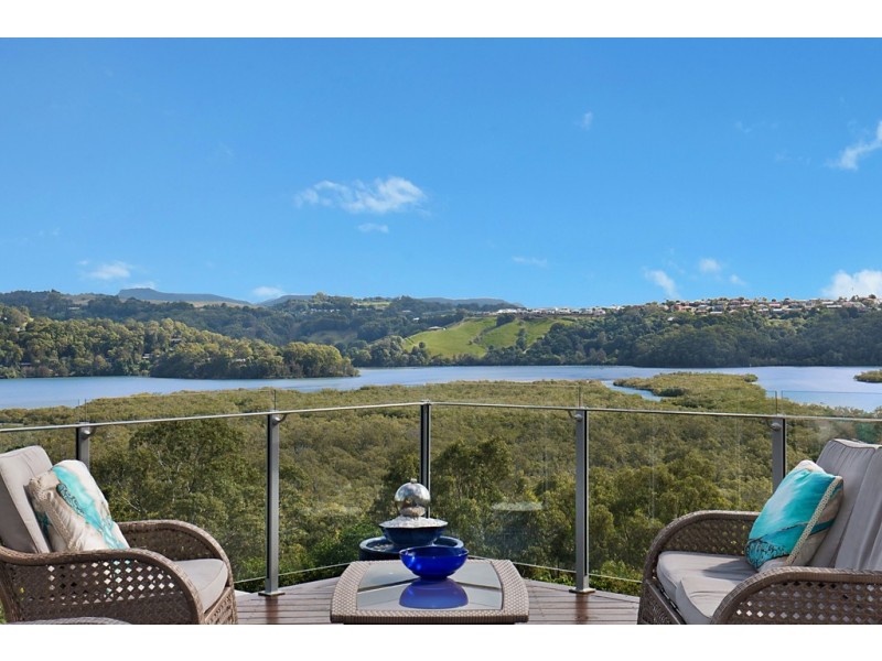49 Lakeview Pde, Tweed Heads South NSW 2486
