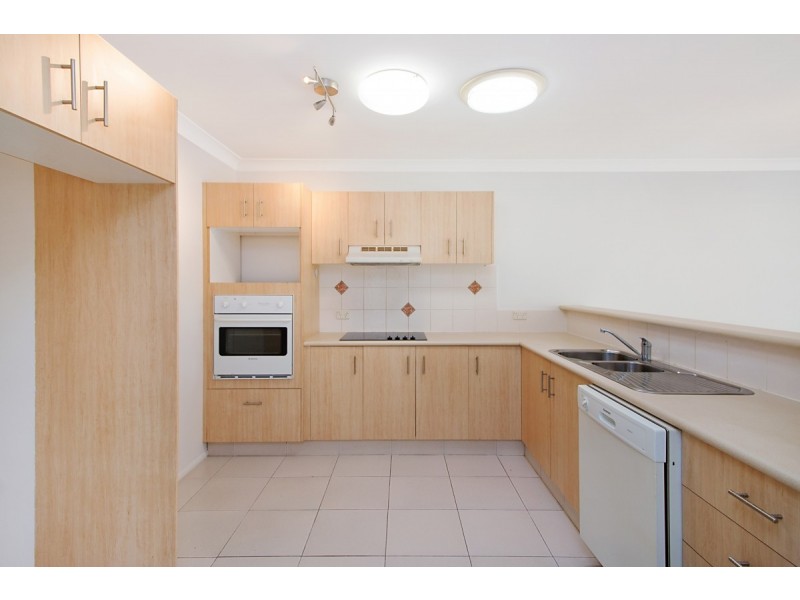 2/43 Kildare Drive, Banora Point NSW 2486