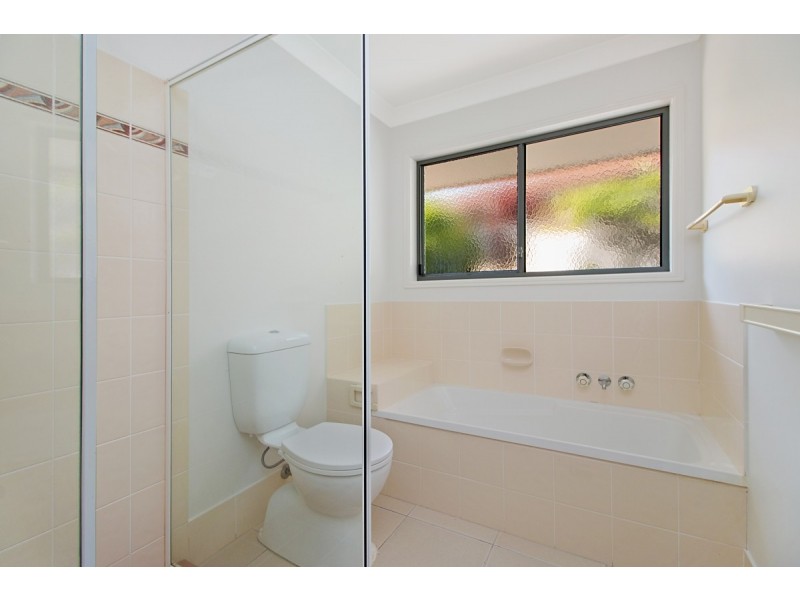 2/43 Kildare Drive, Banora Point NSW 2486