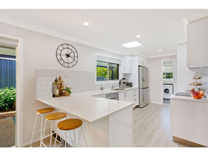 13 Uniacke Drive, Banora Point NSW 2486