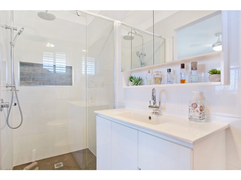 13 Uniacke Drive, Banora Point NSW 2486
