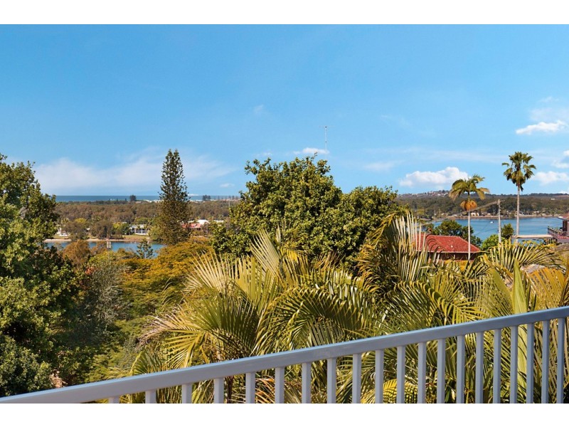 34 Pacific Drive, Banora Point NSW 2486