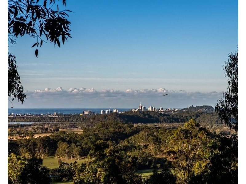 18 Robinsons Road, Piggabeen NSW 2486