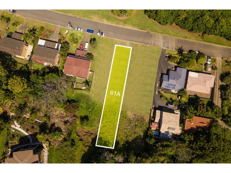 61A Bimbadeen Avenue, Banora Point NSW 2486
