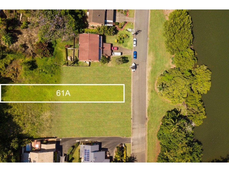 61A Bimbadeen Avenue, Banora Point NSW 2486