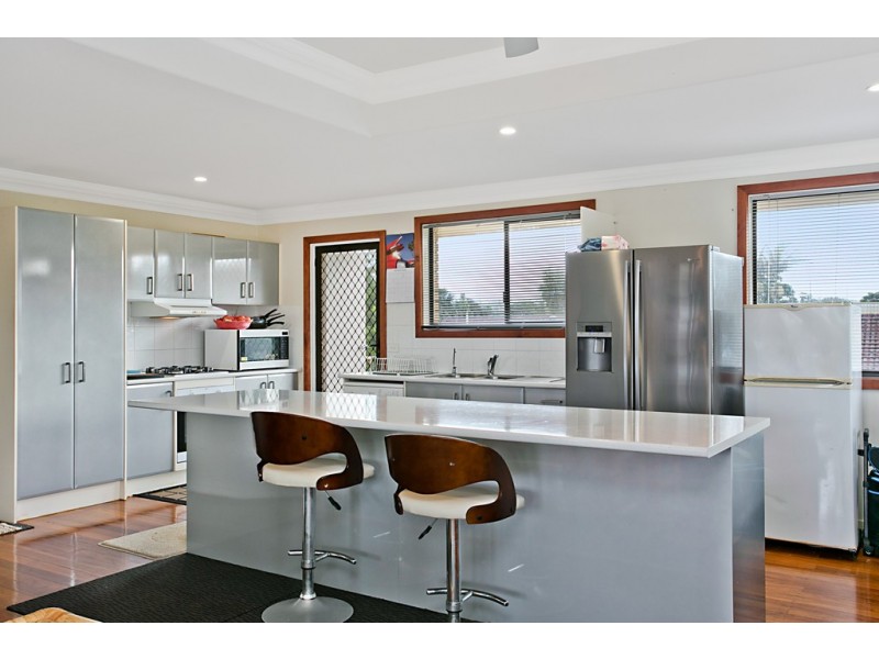 4 Sunset Blvd, Tweed Heads West NSW 2485