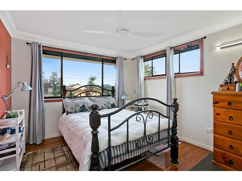 4 Sunset Blvd, Tweed Heads West NSW 2485