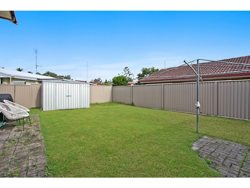 4 Sunset Blvd, Tweed Heads West NSW 2485