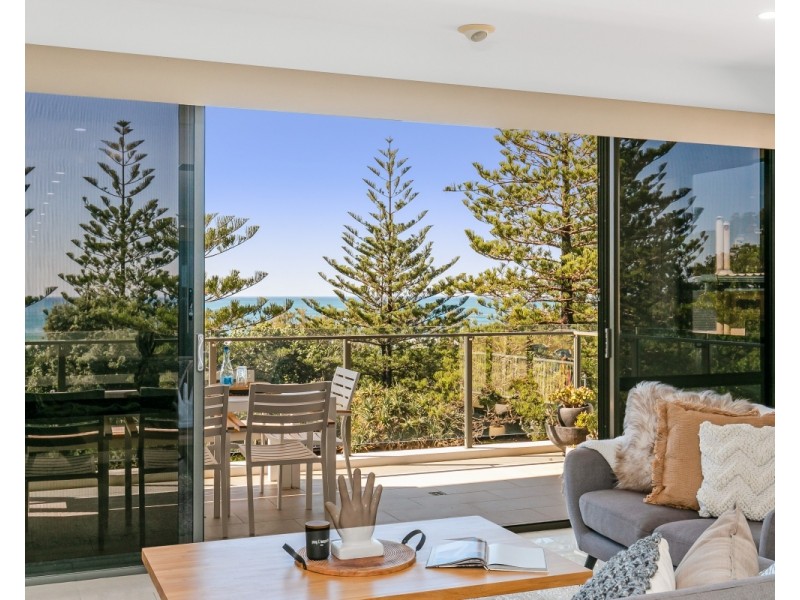 8/64 The Esplanade, Burleigh Heads QLD 4220