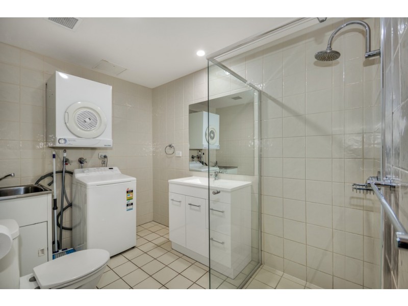 202/88 Marine Parade, Coolangatta QLD 4225