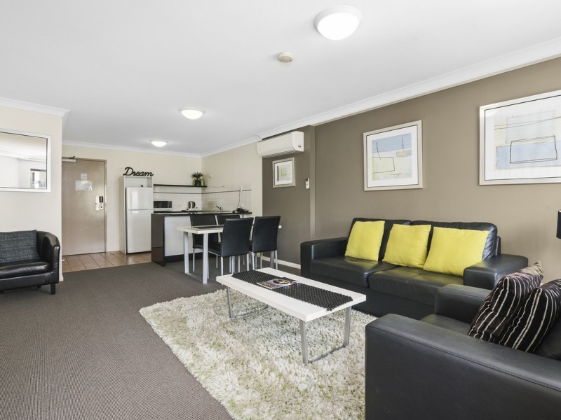 233/99 Griffith Street, Coolangatta QLD 4225