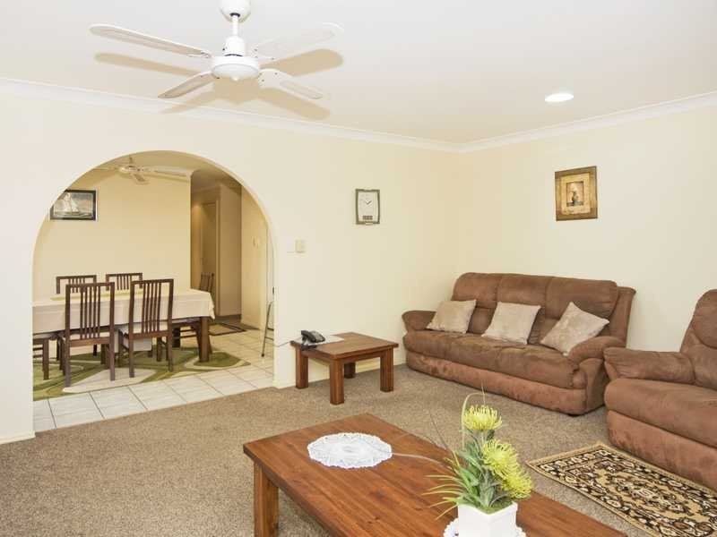 1/2 Cedar Ridge, Banora Point NSW 2486