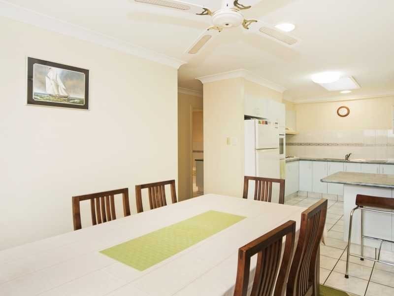 1/2 Cedar Ridge, Banora Point NSW 2486