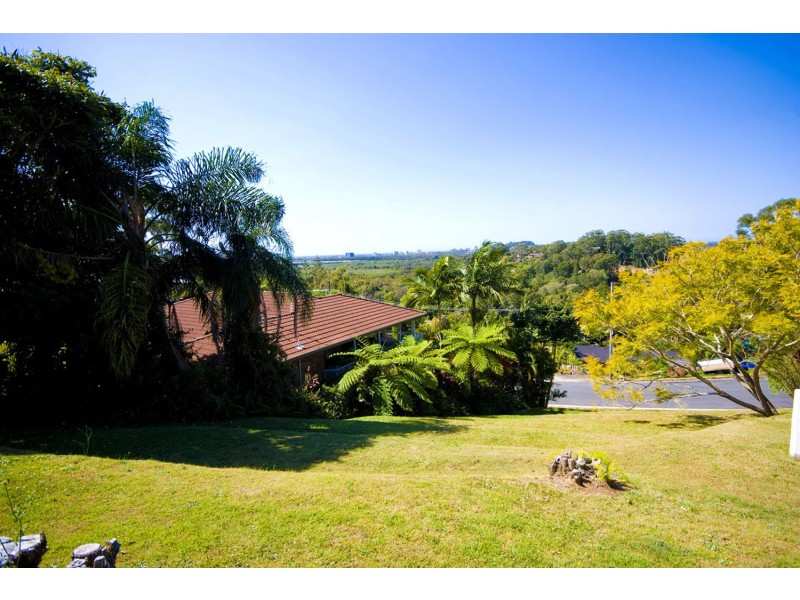 40 Myeerimba Parade, Tweed Heads West NSW 2485