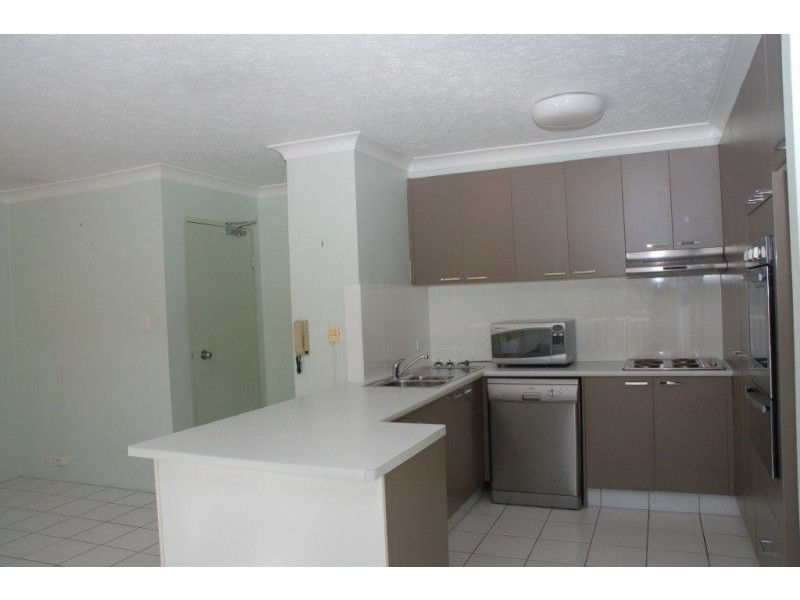 8/31 Dutton St, Coolangatta QLD 4225