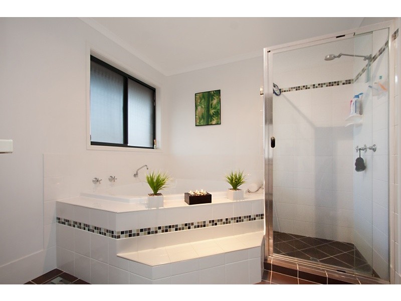 12 Mourne Terrace, Banora Point NSW 2486