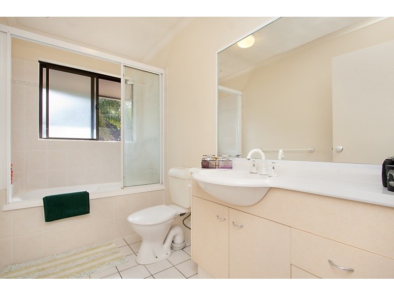 1/53 Stapylton Street, Coolangatta QLD 4225