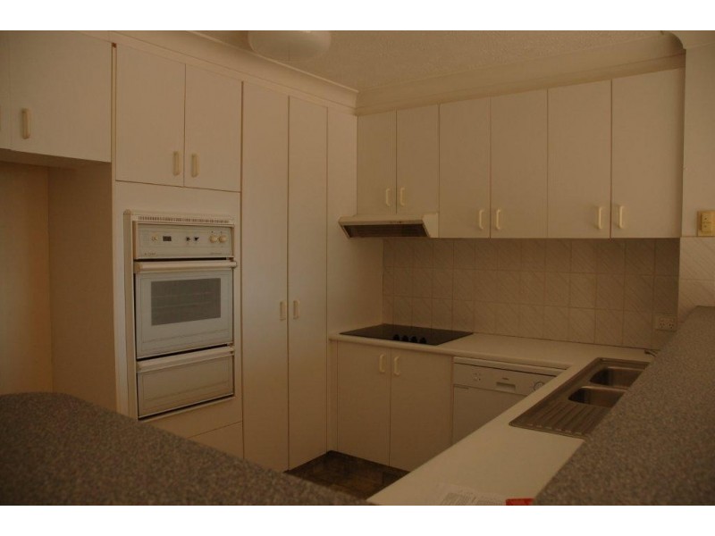 14 / 31-33 Dutton St, Coolangatta QLD 4225